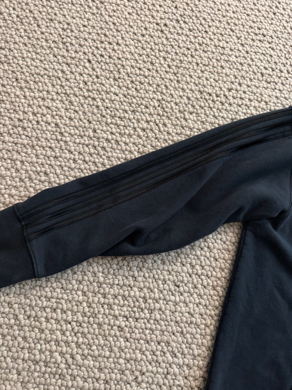 adidas jacket - Picture 2 of 8